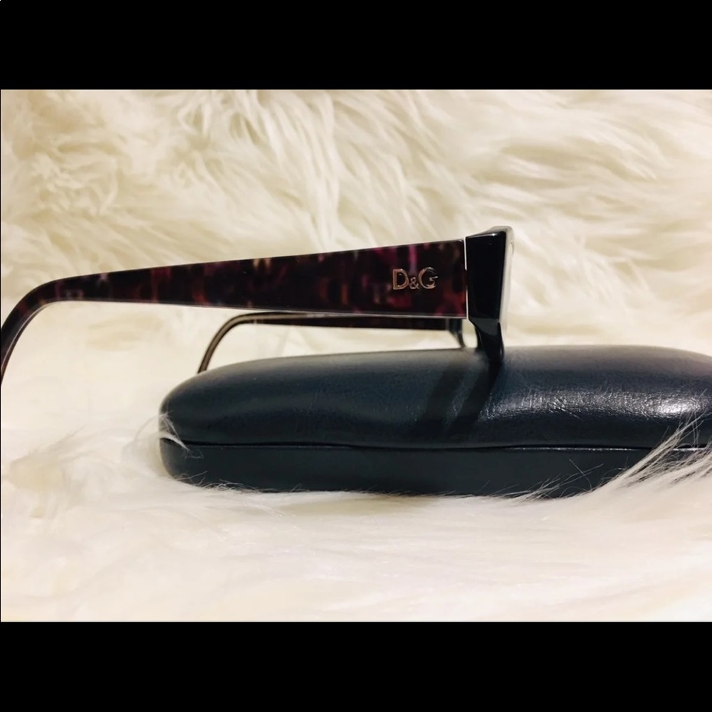 Discontinued Dolce & Gabbana Eyeglasses.
Not in original case.
They run small. - Picture 8 of 9